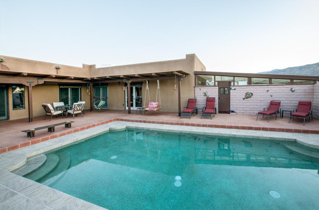 Turtle Back Mesa Bed And Breakfast Indio Exterior photo